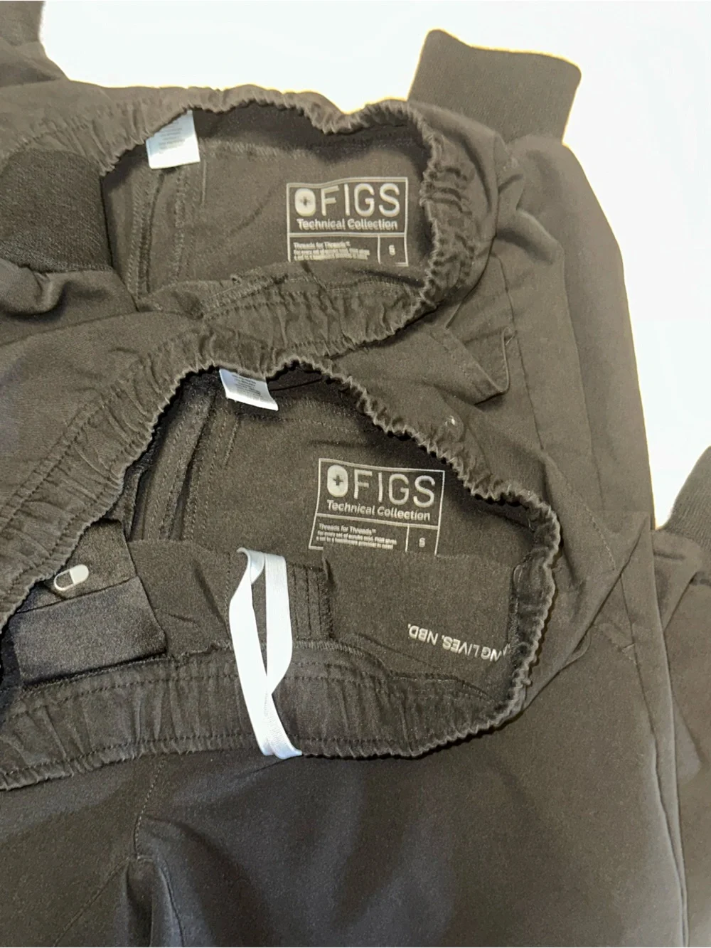 Figs Black Elastic-Waist Jogger Pants